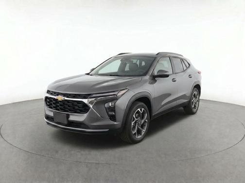 Sterling Gray Metallic 2026 Chevrolet Trax LT