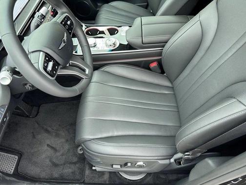 Makalu Gray 2026 Genesis GV80 2.5T Prestige
