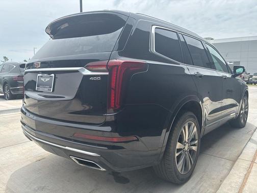 Stellar Black Metallic 2021 Cadillac XT6 Premium Luxury AWD