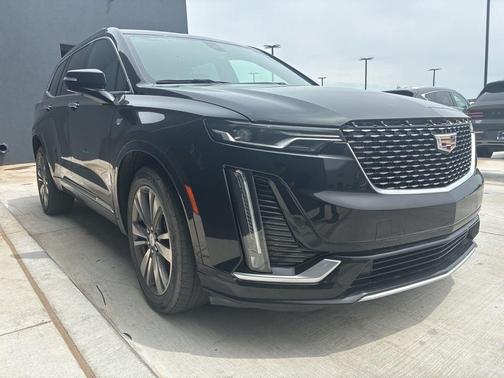 Stellar Black Metallic 2021 Cadillac XT6 Premium Luxury AWD
