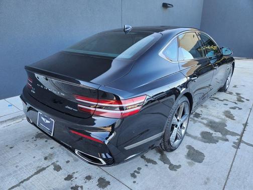 Vik Black 2026 Genesis G80 3.5T Sport Prestige