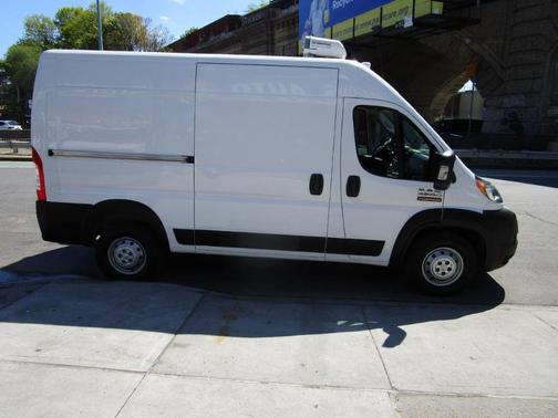 White 2021 RAM ProMaster 2500 High Roof