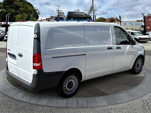 White 2017 Mercedes-Benz Metris Base