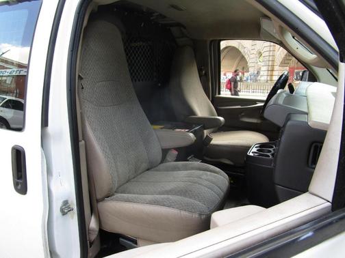 White 2011 Chevrolet Express 2500 Work Van