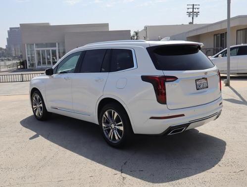 2022 Cadillac XT6 Premium Luxury FWD