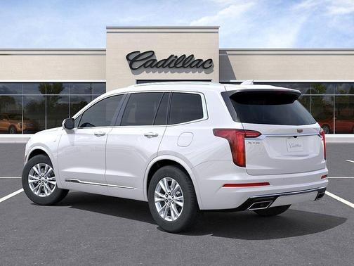 Crystal White Tricoat 2025 Cadillac XT6 Luxury FWD