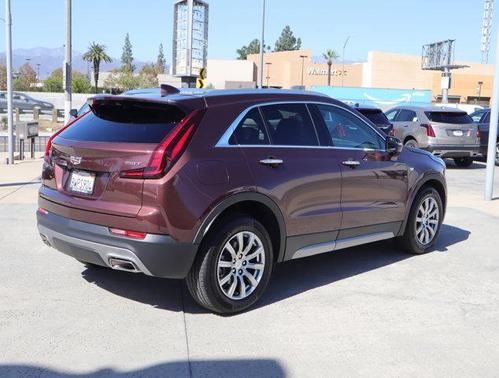 Photo 4 of 30 of 2022 Cadillac XT4 Premium Luxury