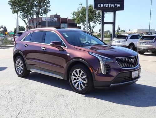 Photo 2 of 30 of 2022 Cadillac XT4 Premium Luxury