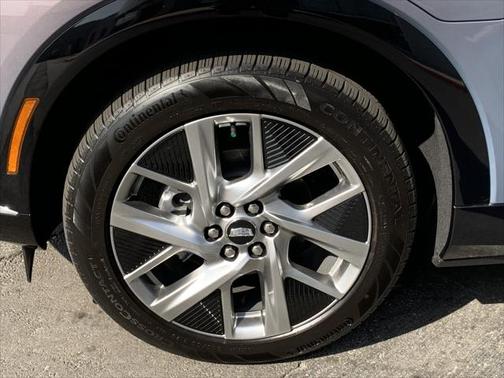 2025 Cadillac OPTIQ Luxury 1 AWD
