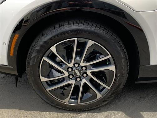 2025 Cadillac OPTIQ Sport 1 AWD
