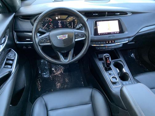 2022 Cadillac XT4 Sport