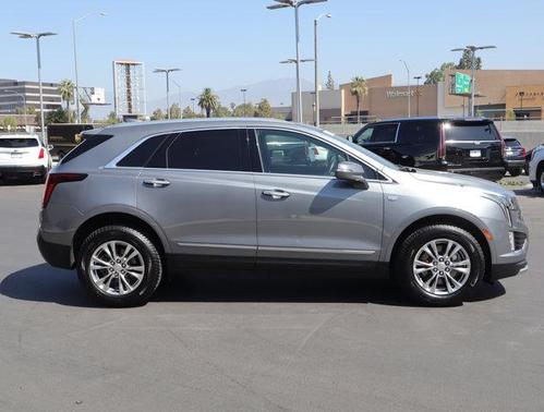 Photo 3 of 30 of 2020 Cadillac XT5 Premium Luxury