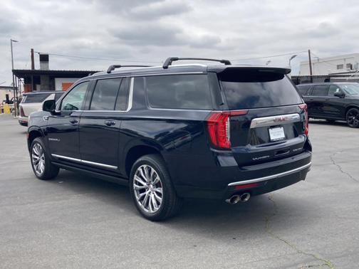 Midnight Blue Metallic 2021 GMC Yukon XL Denali