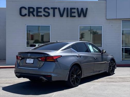 2022 Nissan Altima SR FWD