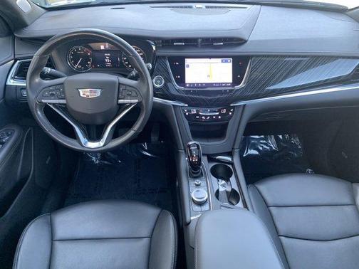 2023 Cadillac XT6 Premium Luxury FWD