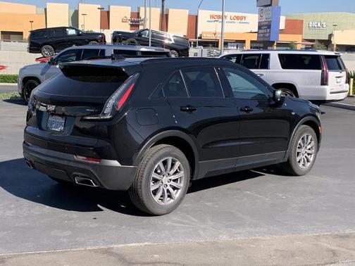2022 Cadillac XT4 Sport