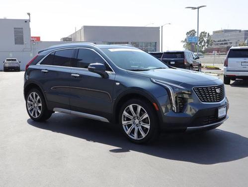 Photo 2 of 30 of 2019 Cadillac XT4 Premium Luxury