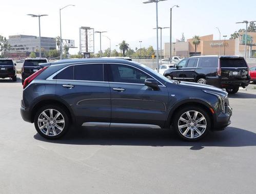 Photo 3 of 30 of 2019 Cadillac XT4 Premium Luxury