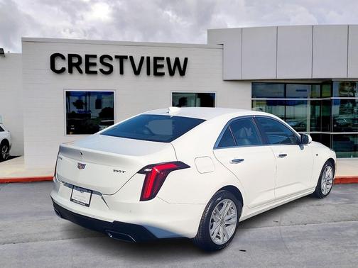 2023 Cadillac CT4 Luxury