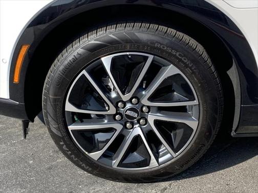 2025 Cadillac OPTIQ Sport 1 AWD