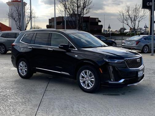 2023 Cadillac XT6 Luxury FWD