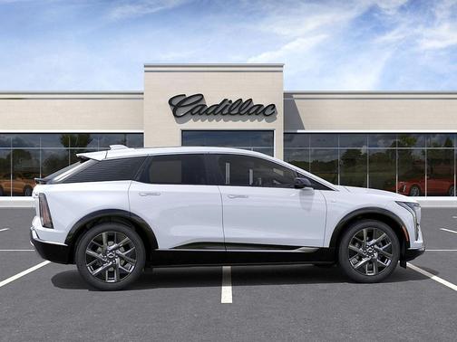 Vibrant White Tricoat 2026 Cadillac OPTIQ Luxury