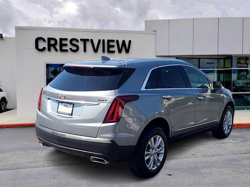Argent Silver Metallic 2025 Cadillac XT5 Luxury