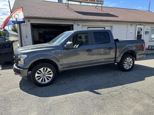 Dark Shadow Grey Clearcoat Metallic 2016 Ford F-150 XL