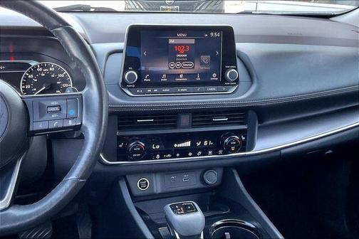 Brilliant Silver Metallic 2023 Nissan Rogue SV