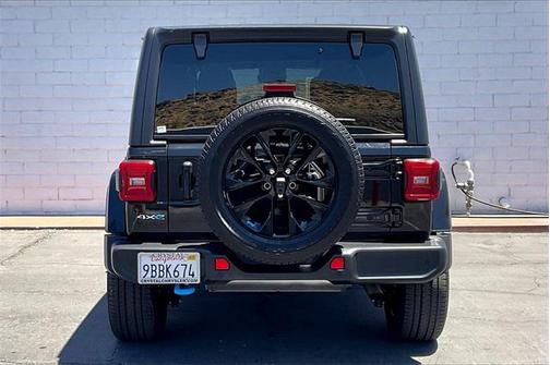 2022 Jeep Wrangler Unlimited 4xe Sahara