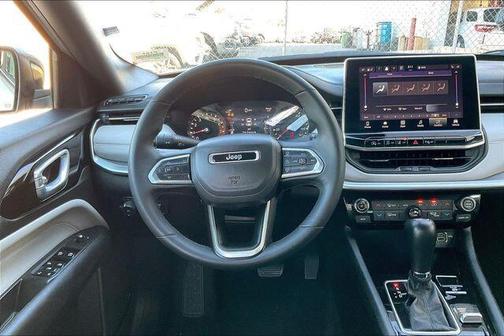 Bright White Clearcoat 2025 Jeep Compass Limited