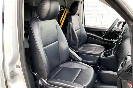 2022 Mercedes-Benz Metris Base