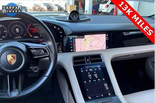 2022 Porsche Taycan Base