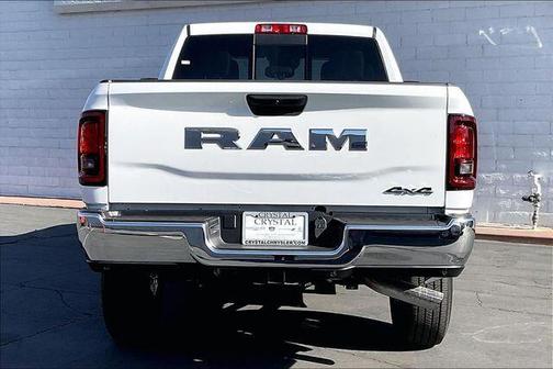 2026 RAM 2500 Tradesman Crew Cab 4x4 6'4' Box