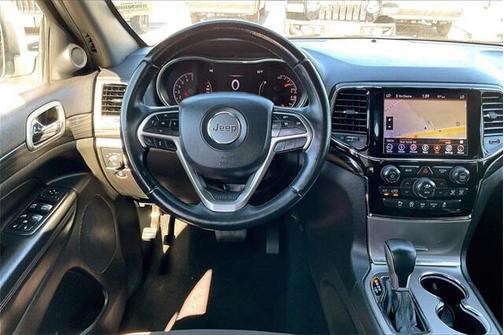 2019 Jeep Grand Cherokee Laredo