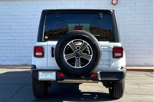 2023 Jeep Wrangler 4-Door Sahara 4x4
