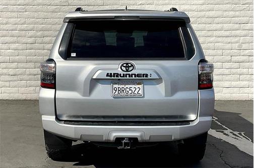 2022 Toyota 4Runner SR5