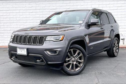 Granite Crystal Metallic Clearcoat 2016 Jeep Grand Cherokee Limited