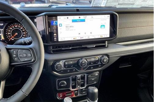 2026 Jeep Gladiator Mojave 4x4