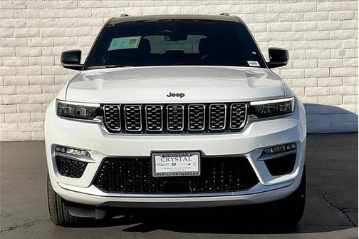 2022 Jeep Grand Cherokee Summit