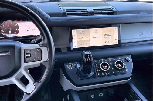 2024 Land Rover Defender 110 P300