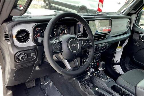 Bright White Clearcoat 2026 Jeep Wrangler Willys