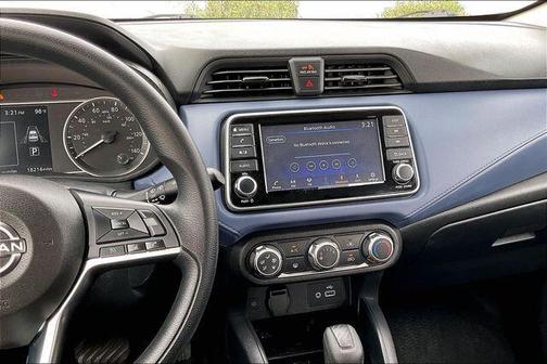 Aspen White Tricoat 2024 Nissan Versa 1.6 SV