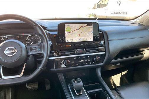 2023 Nissan Pathfinder SL FWD