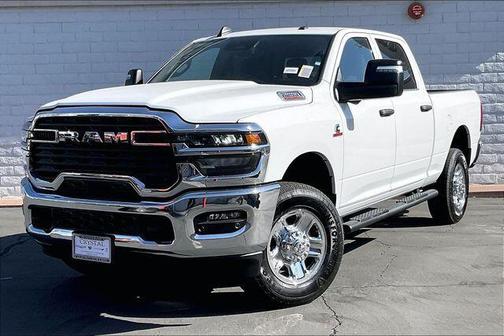 2026 RAM 2500 Tradesman Crew Cab 4x4 6'4' Box