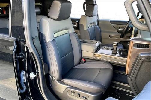 2025 GMC HUMMER EV SUV 2X