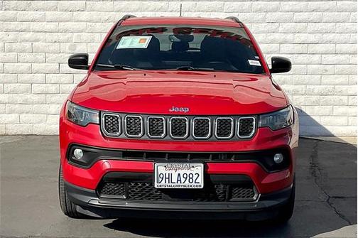2023 Jeep Compass Latitude Lux