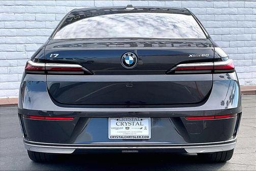 Dark Graphite Metallic 2023 BMW i7 xDrive60