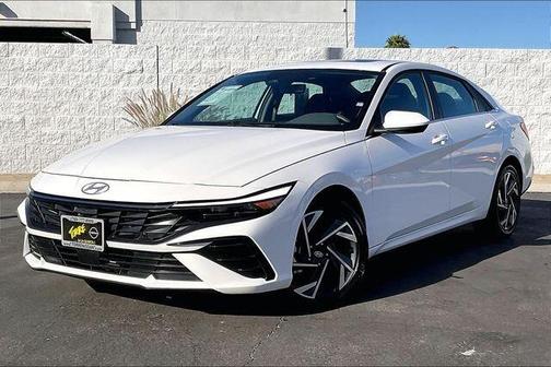 2025 Hyundai ELANTRA SEL