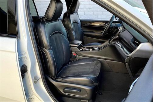 2021 Jeep Grand Cherokee L Altitude